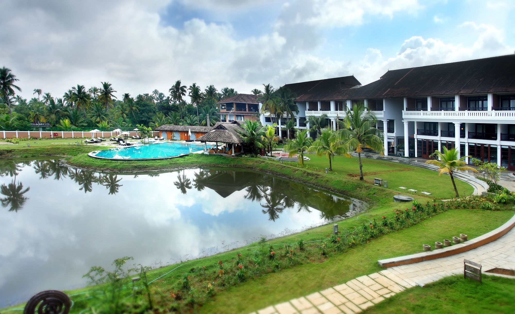 Alappuzha Vasundhara Sarovar Premiere מראה חיצוני תמונה